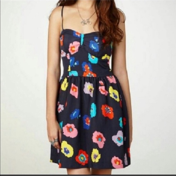 American Eagle Outfitters Dresses & Skirts - American eagle floral mini dress